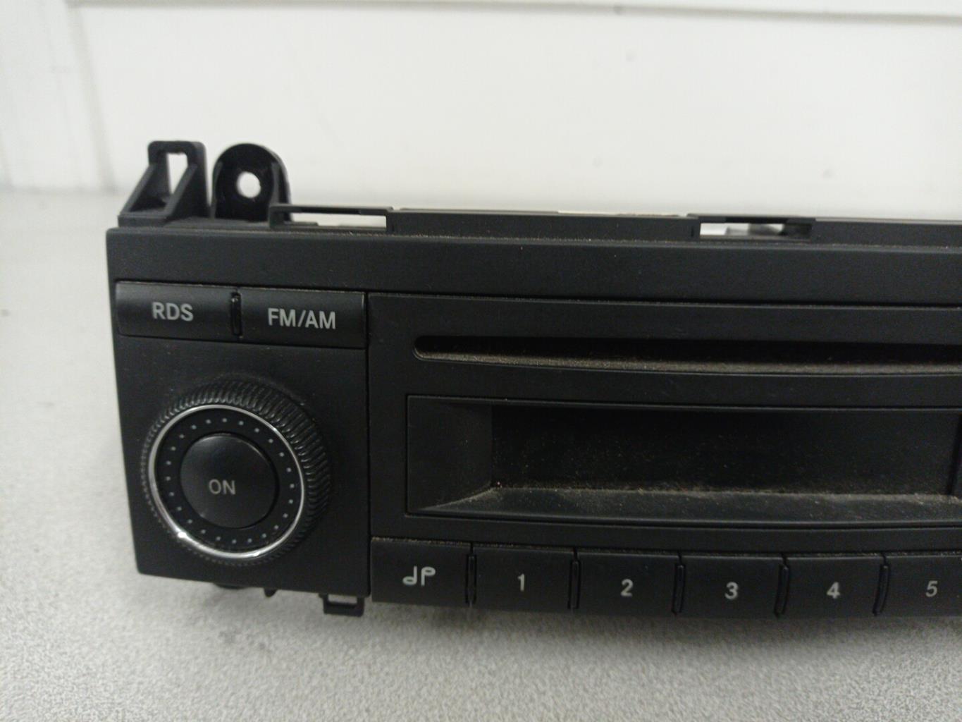 Autoradio originale MERCEDES CLASSE B 245 PHASE 1 Diésel - 1