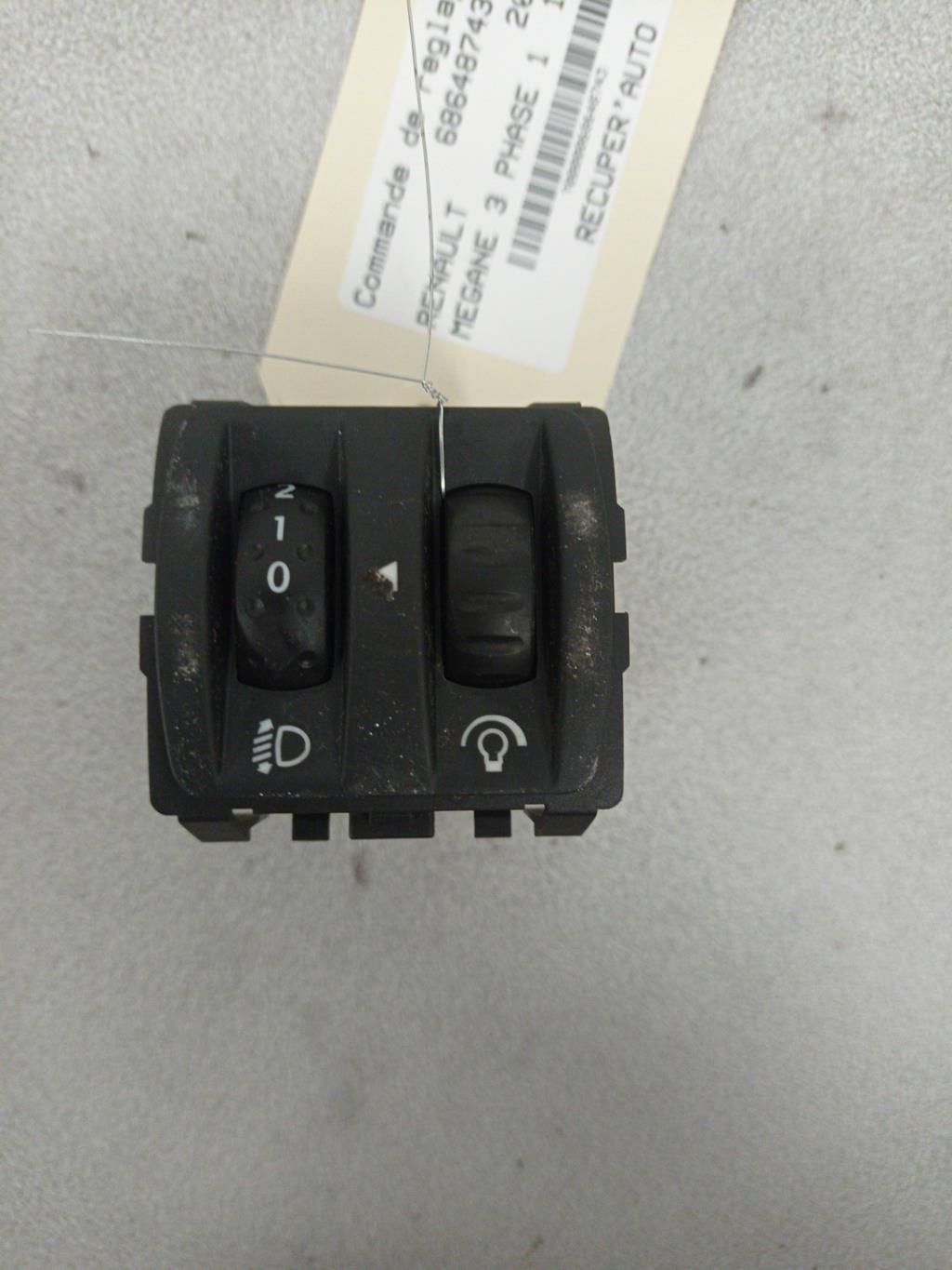 Commande de reglage hauteur de phare RENAULT MEGANE 3 PHASE 1 Diesel - 1