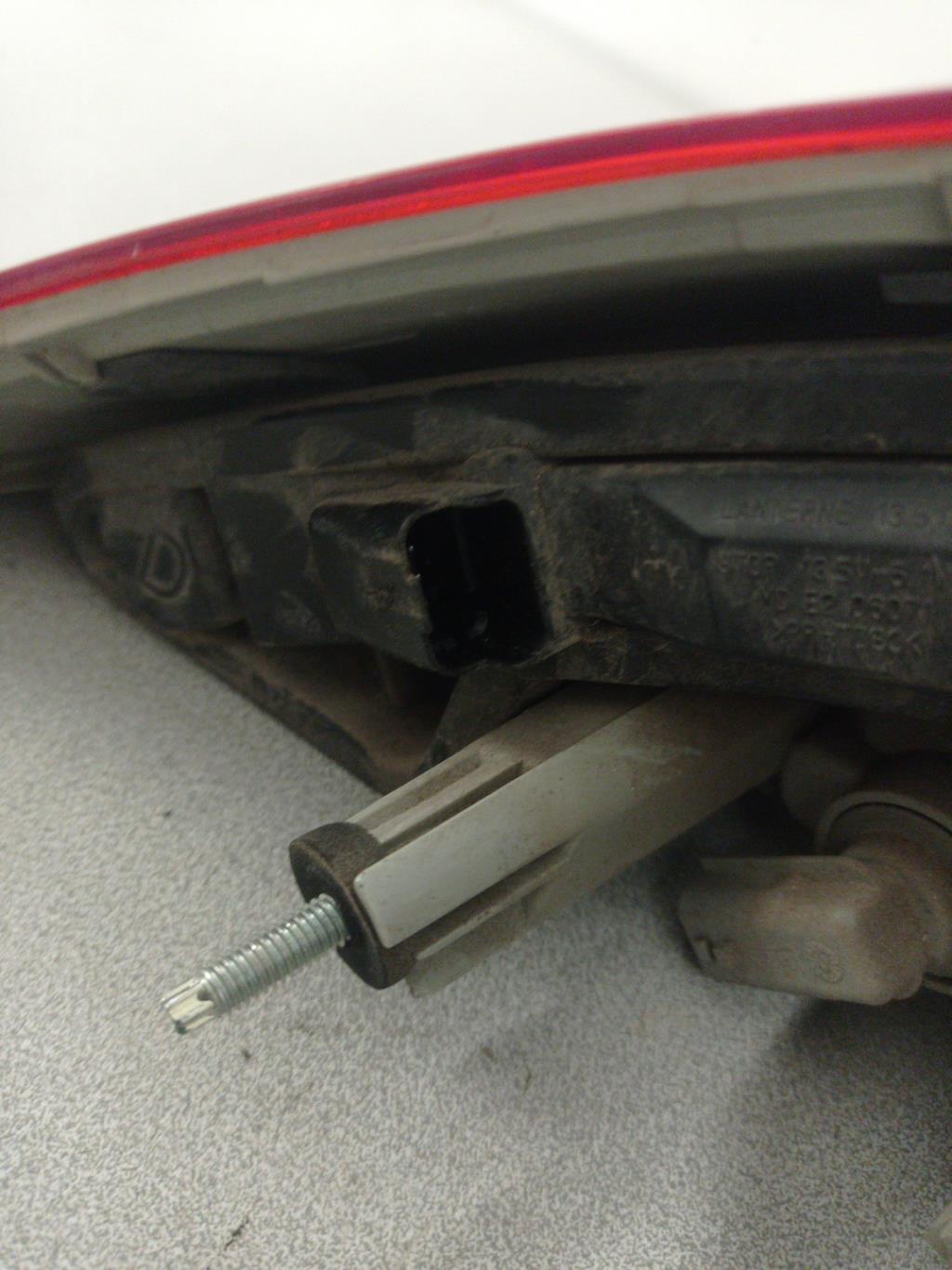 Fanale posteriore principale destro (luci) RENAULT LAGUNA 3 PHASE 1 Diésel - 1
