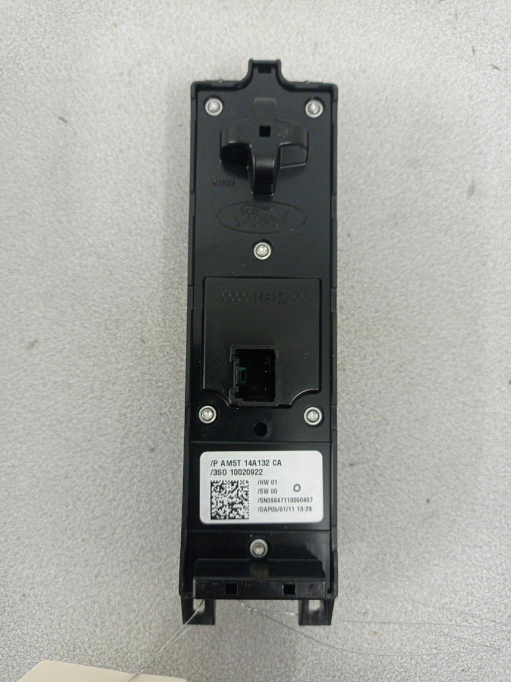 Interruttore lavacristalli anteriore sinistro FORD FOCUS 3 PHASE 1 Diésel - 1