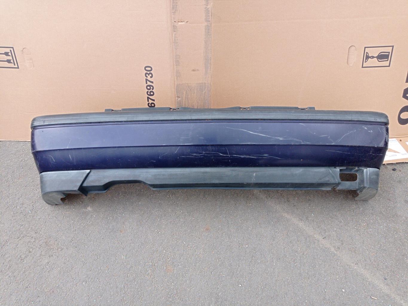 Paraurti posteriore VOLKSWAGEN GOLF 3 Diésel - 1