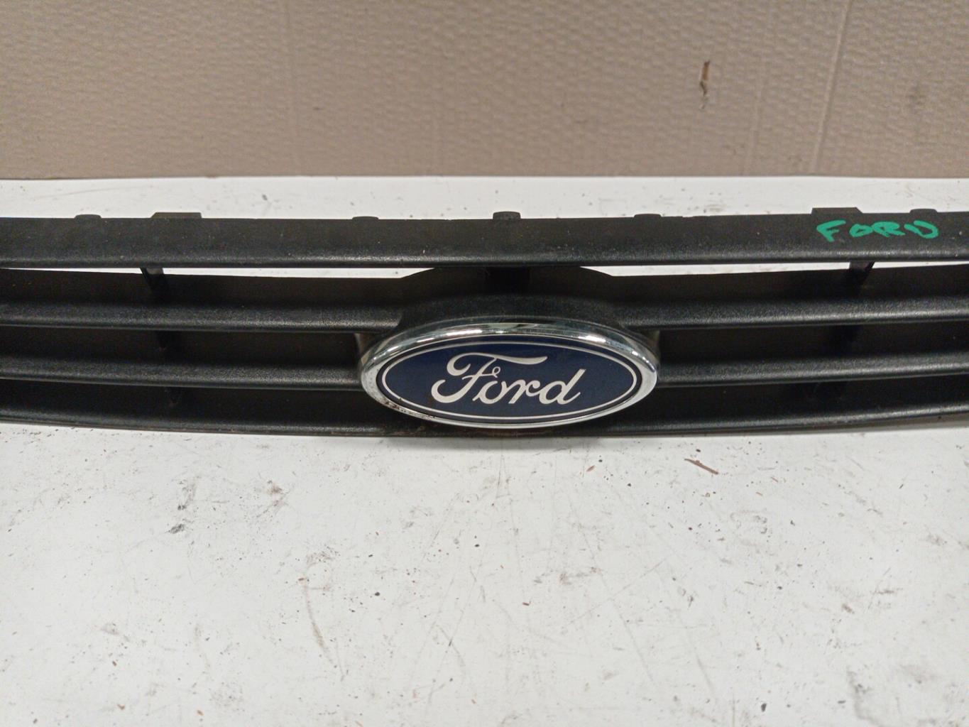 Calandre FORD FOCUS 1 Essence - 1