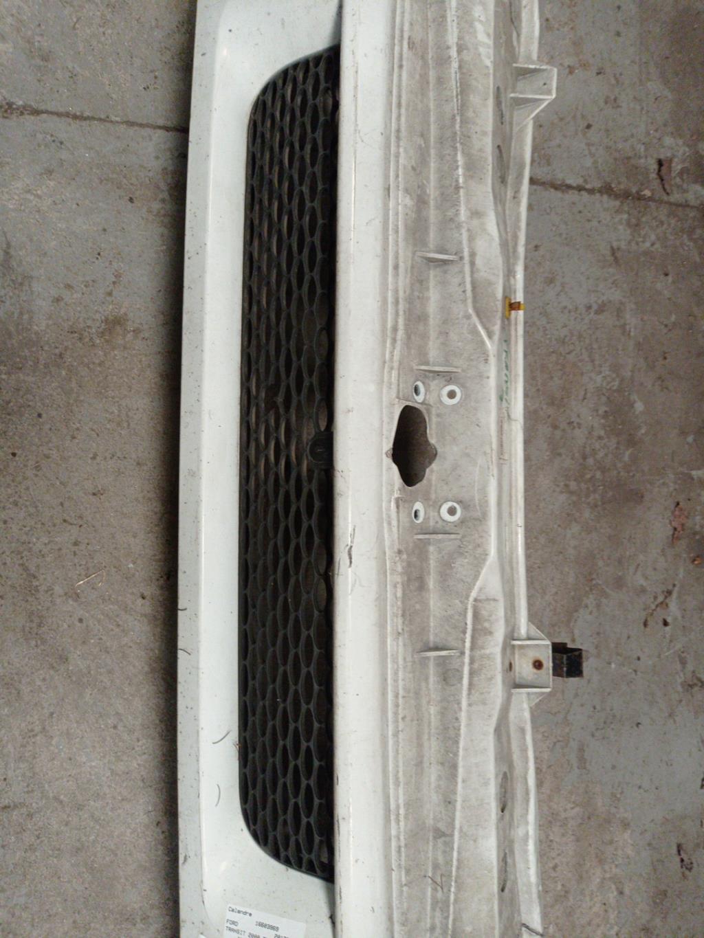 Calandre FORD TRANSIT CHASSIS CABINE 2000 Diesel - 1