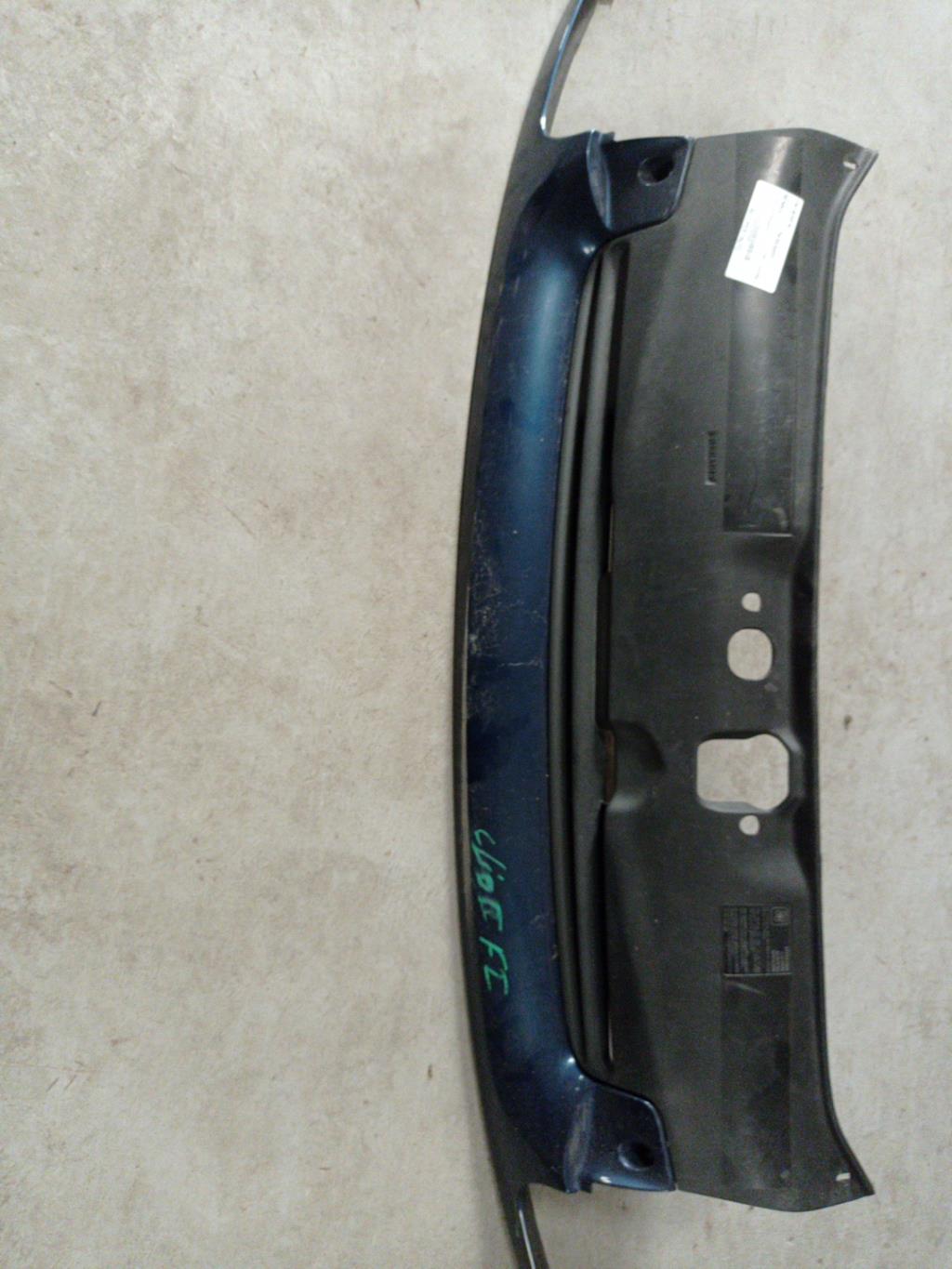 Calandre RENAULT CLIO 2 PHASE 1 Essence - 1