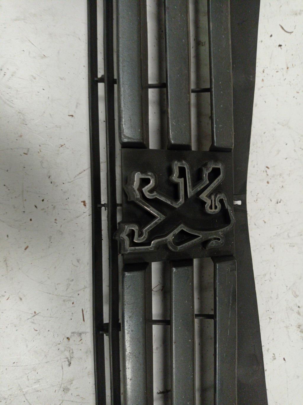 Calandra PEUGEOT 205 PHASE 2 Gasolina - 1