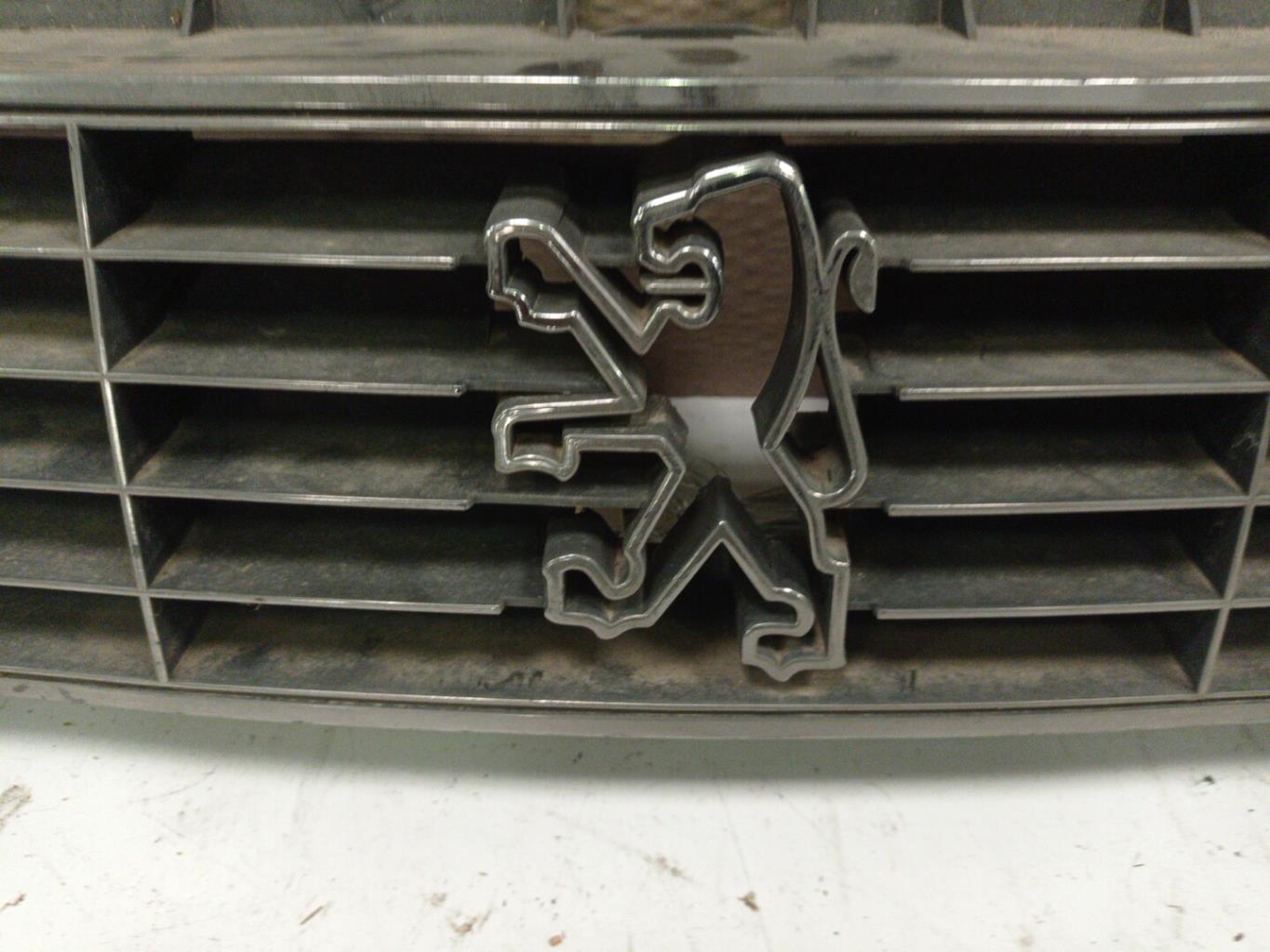 Calandre PEUGEOT 305 PHASE 2 Essence - 1