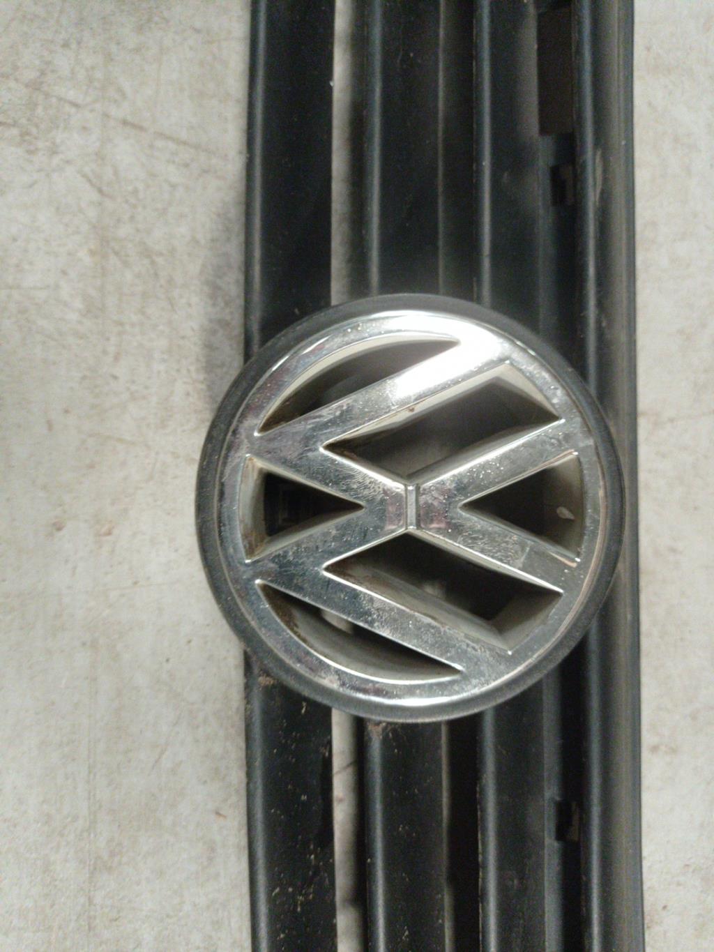Calandre VOLKSWAGEN PASSAT 3 PHASE 2 Essence - 1