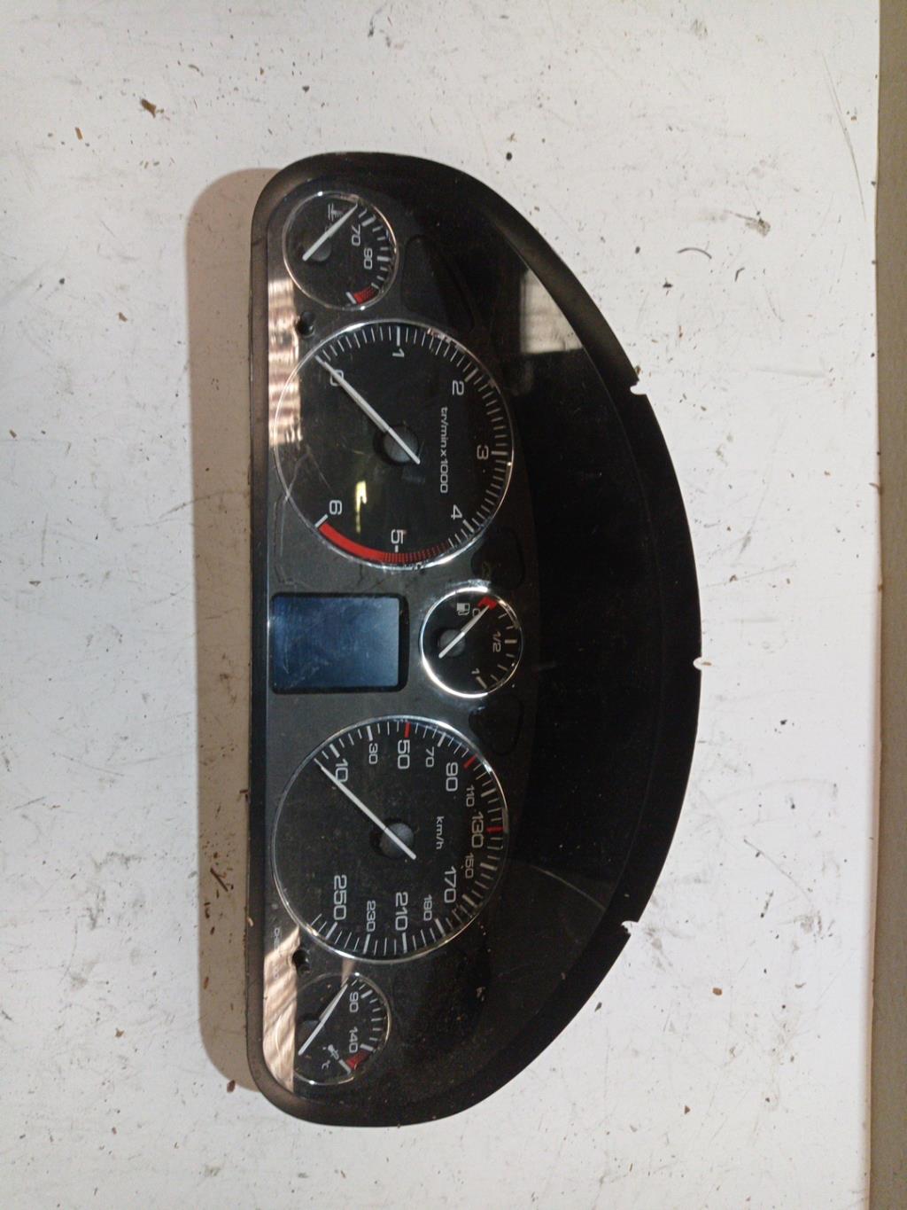 Compteur PEUGEOT 407 PHASE 1 Diesel - 1
