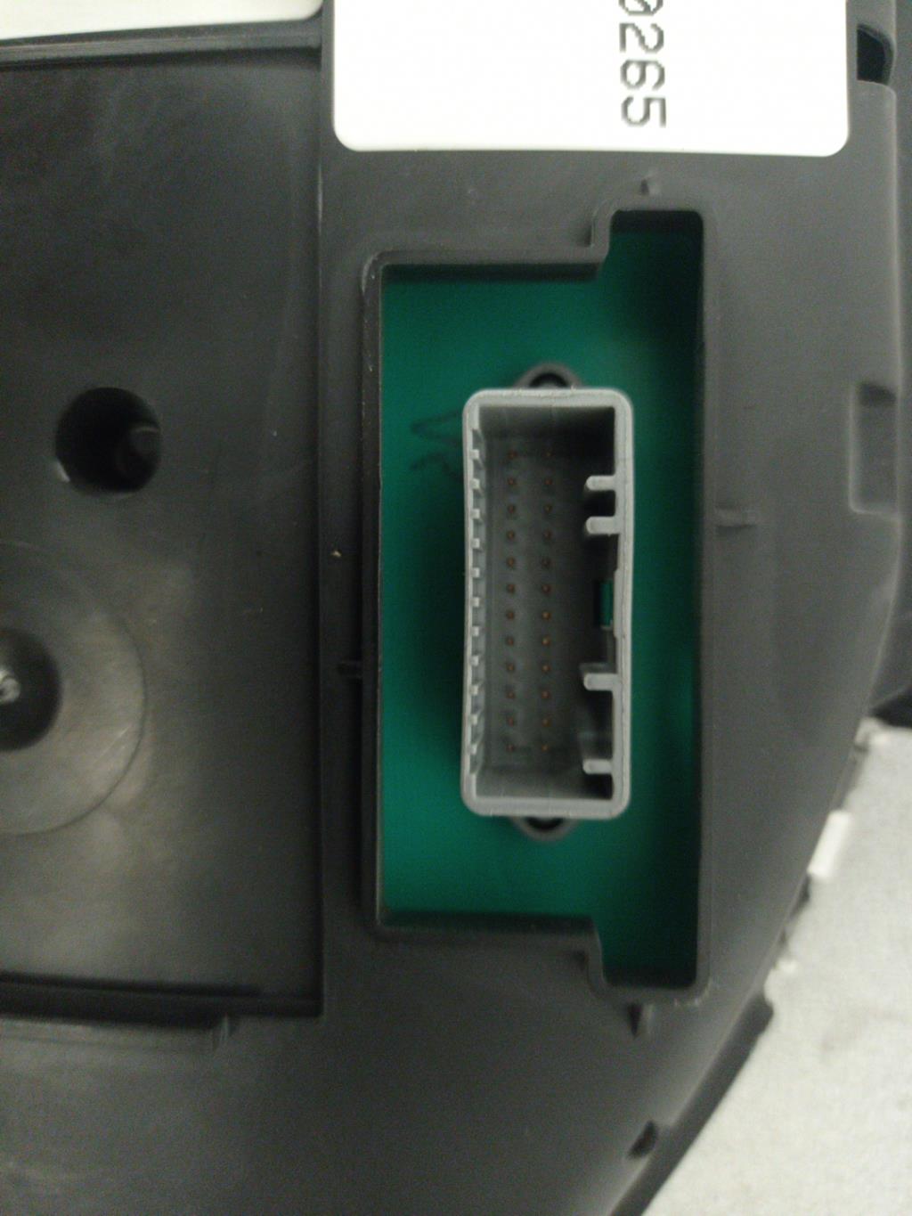 Compteur RENAULT CLIO 3 PHASE 1 Essence - 1