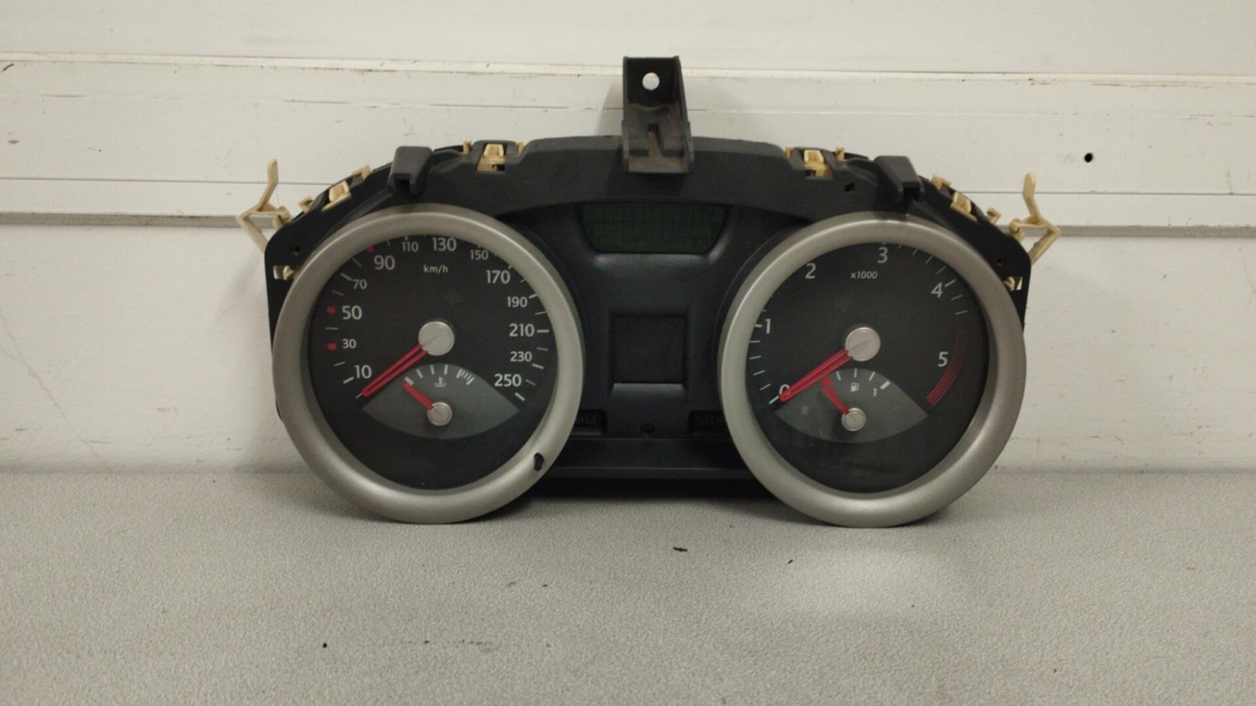 Compteur RENAULT MEGANE 2 PHASE 1 Essence - 1