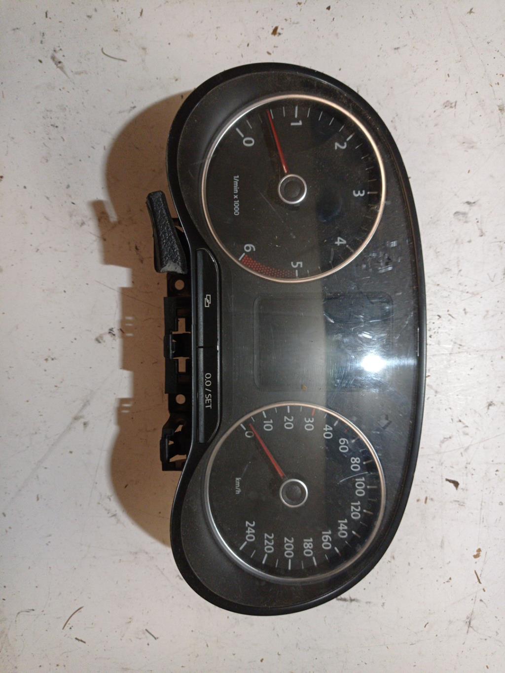 Compteur VOLKSWAGEN POLO 5 PHASE 1 Diesel - 1