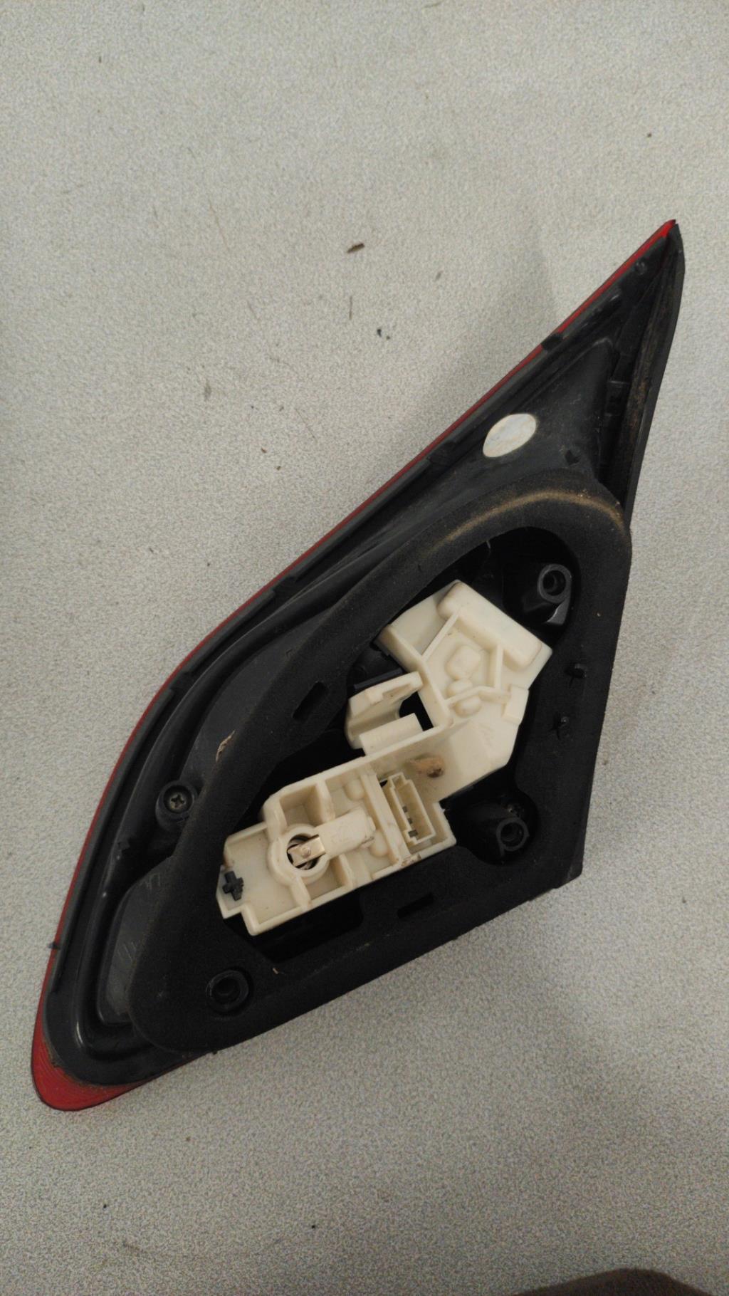 Gruppo ottico posteriore secondario sinistro (luci) OPEL ASTRA J PHASE 1 Diésel - 1
