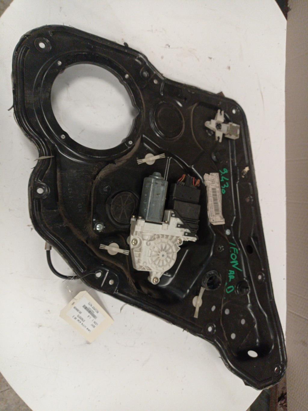 Alzacristalli elettrico posteriore destro SEAT LEON 1 Diésel - 1