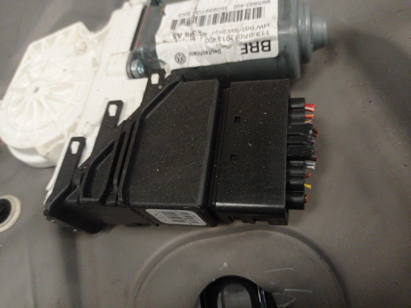 Alzacristalli elettrico posteriore destro SKODA OCTAVIA 2 PHASE 1 BREAK Gasolina - 1