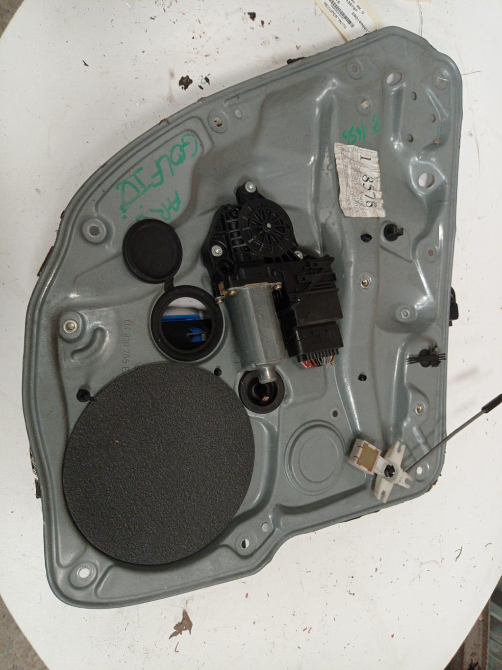 Alzacristalli elettrico posteriore sinistro VOLKSWAGEN GOLF 4 Gasolina - 1