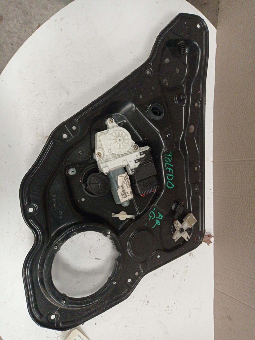 Alzacristalli elettrico posteriore sinistro SEAT TOLEDO 2 Diésel - 1