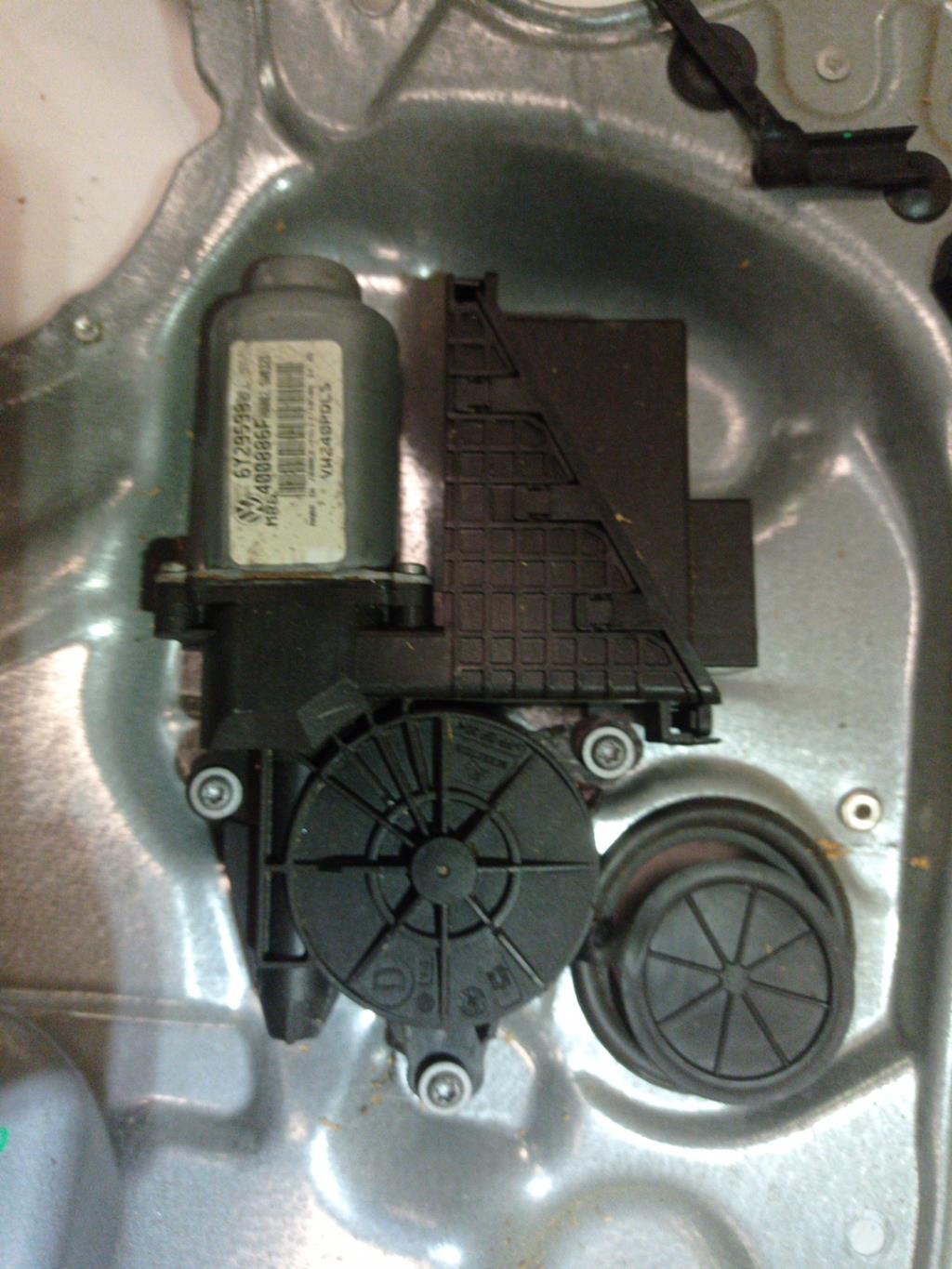 Alzacristalli elettrico anteriore destro VOLKSWAGEN POLO 4 PHASE 2 Gasolina - 1