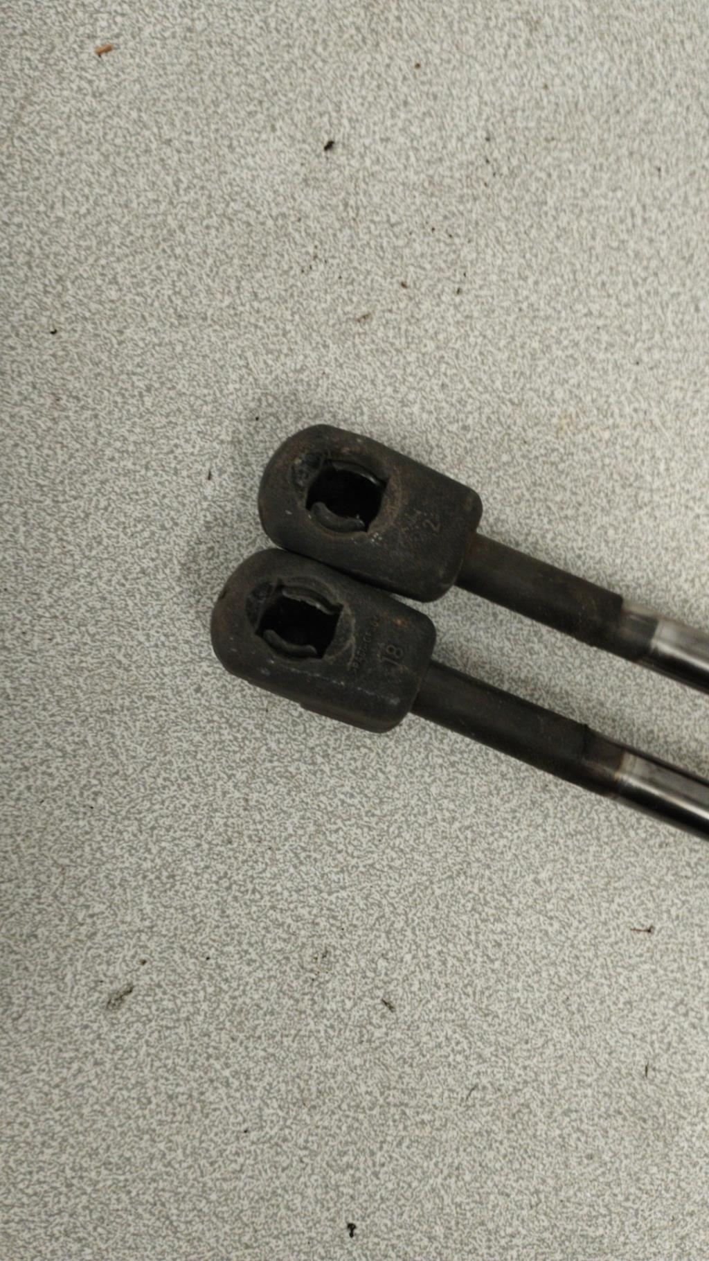 Verin de coffre FORD C-MAX 1 PHASE 1 Diesel - 1