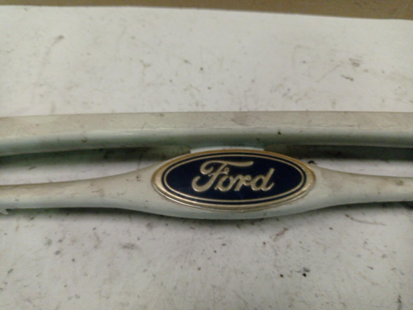 Calandre FORD MONDEO 1 PHASE 2 Essence - 1