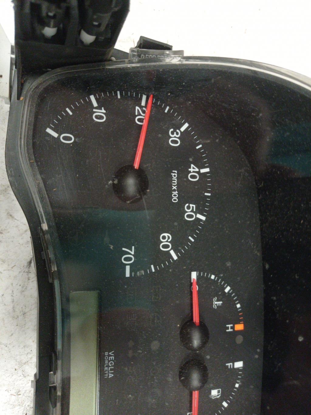Compteur FIAT PUNTO 2 PHASE 1 Essence - 1