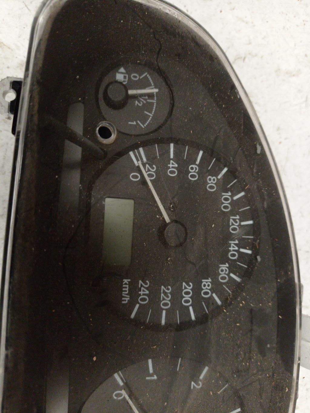 Compteur MITSUBISHI CARISMA PHASE 2 Diesel - 1