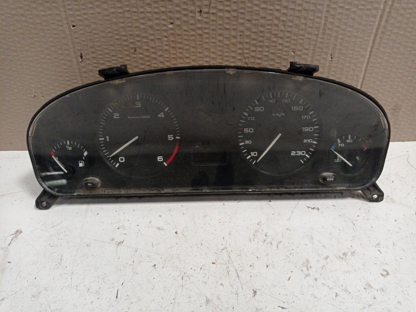 Compteur PEUGEOT 406 PHASE 2 Diesel - 1