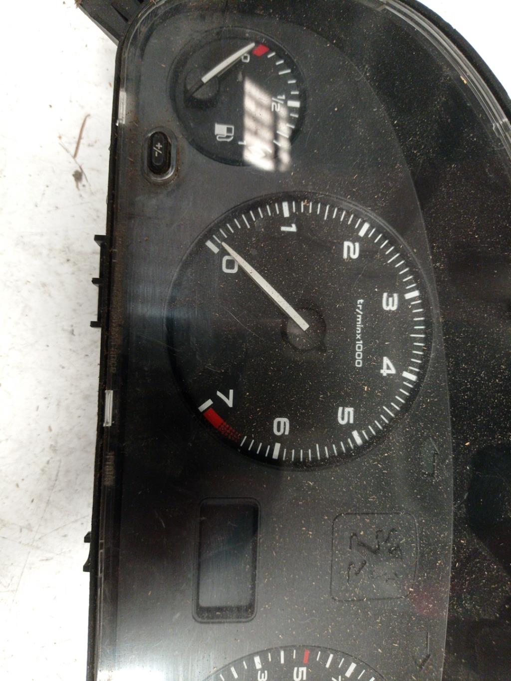 Compteur PEUGEOT 406 PHASE 2 Essence - 1