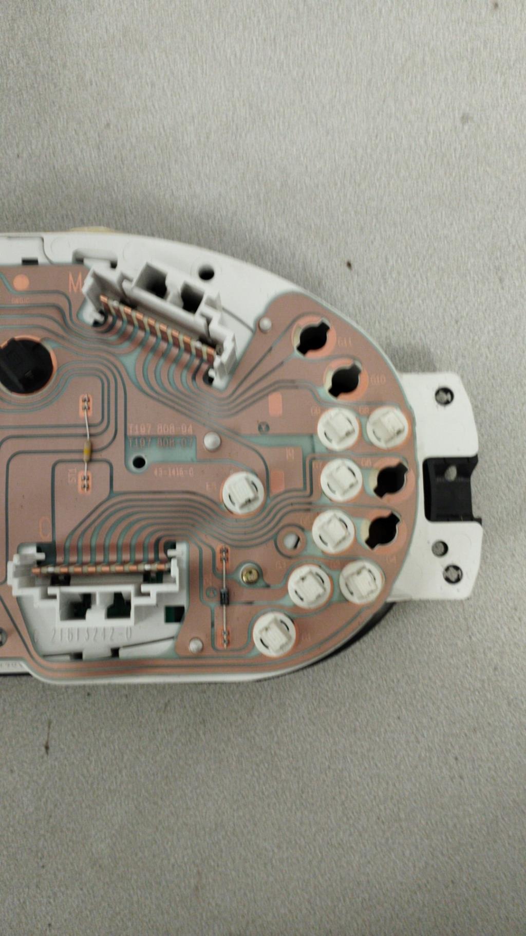 Compteur RENAULT CLIO 2 PHASE 1 Essence - 1