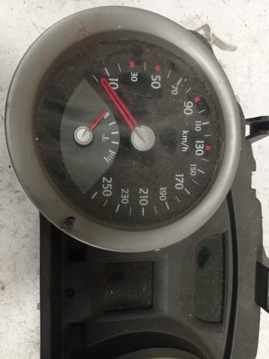 Compteur RENAULT MEGANE 2 PHASE 1 Diesel - 1
