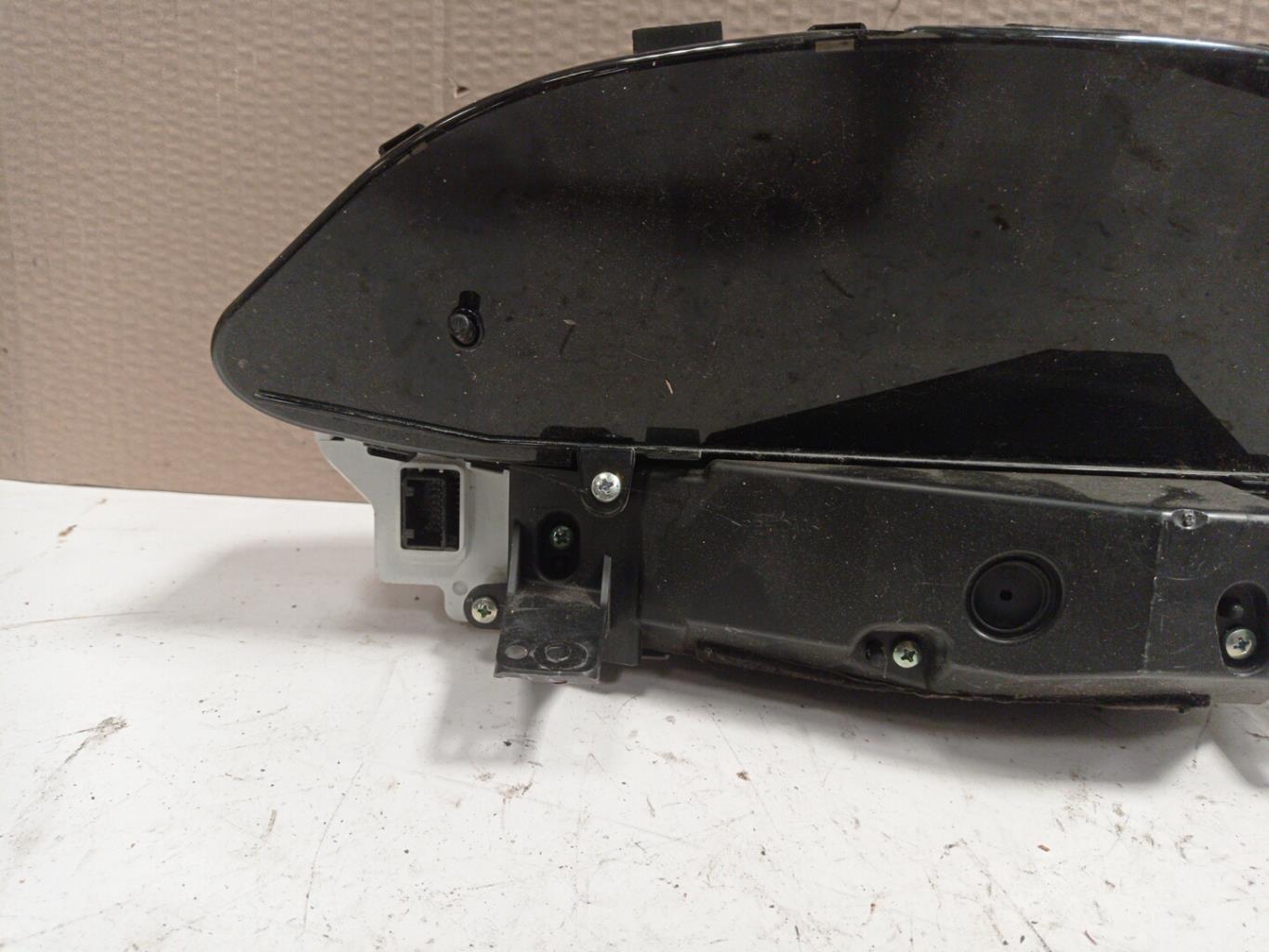 Compteur TOYOTA YARIS 2 PHASE 1 Diesel - 1