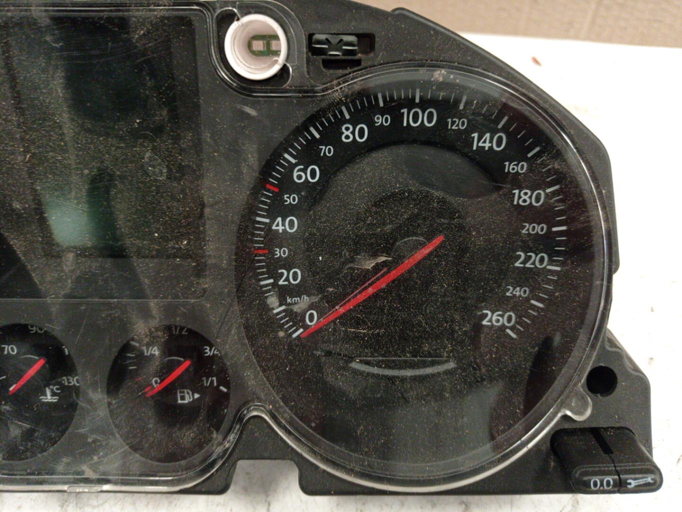 Compteur VOLKSWAGEN PASSAT 5 BREAK Diesel - 1