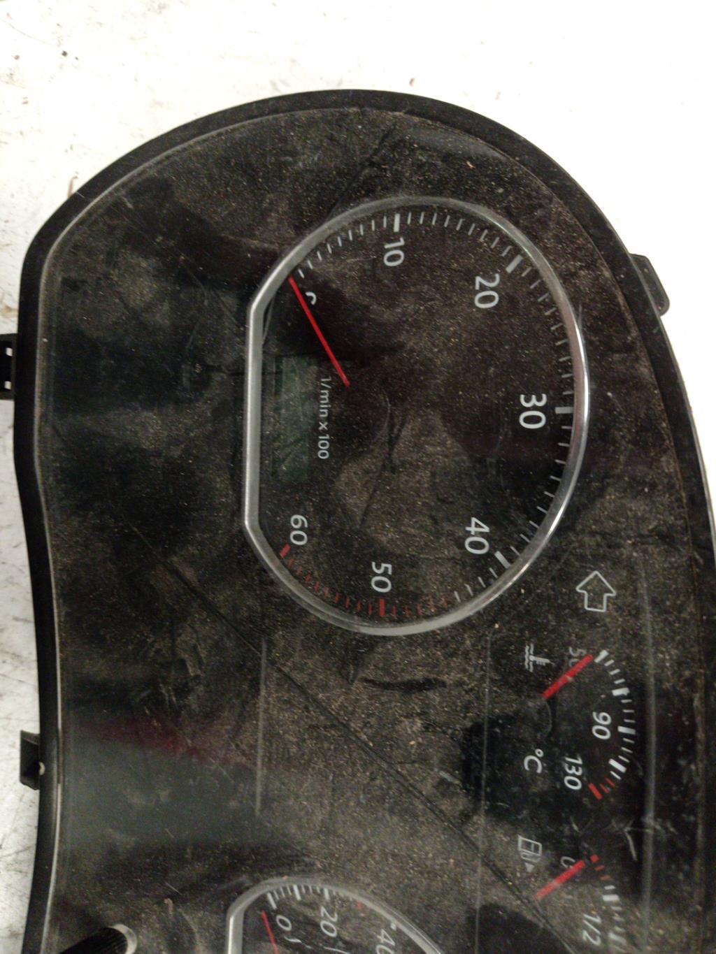 Compteur VOLKSWAGEN POLO 4 PHASE 2 Diesel - 1