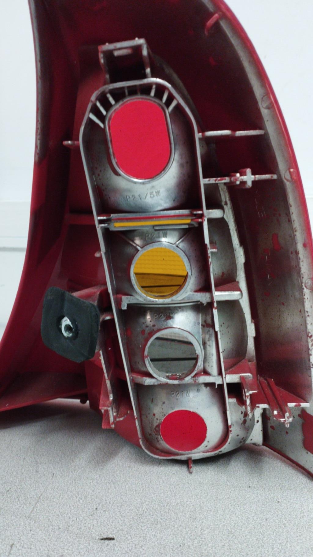 Fanale posteriore principale sinistro (luci) RENAULT CLIO 2 PHASE 1 Gasolina - 1