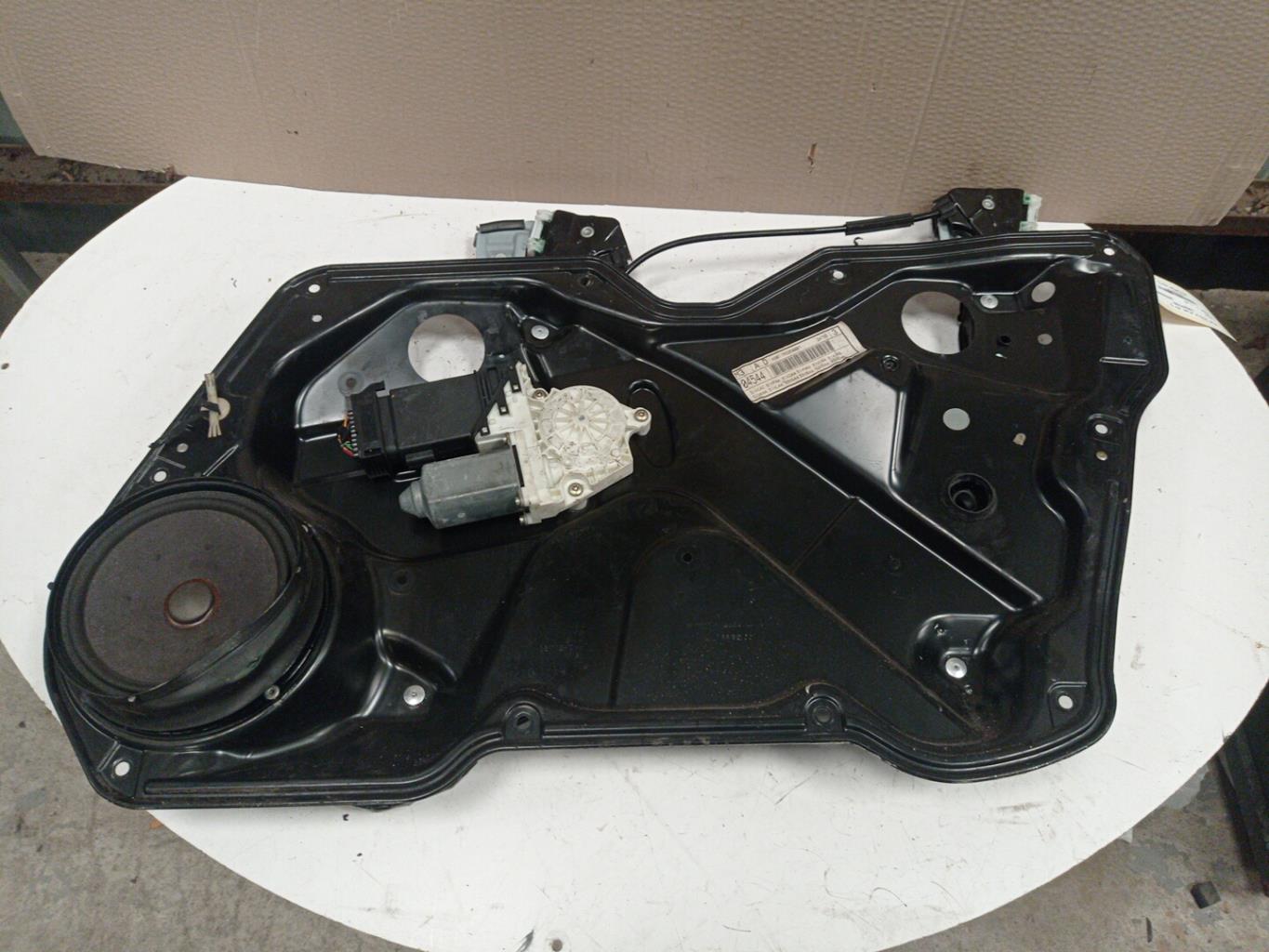 Alzacristalli elettrico anteriore destro SEAT LEON 1 Diésel - 1