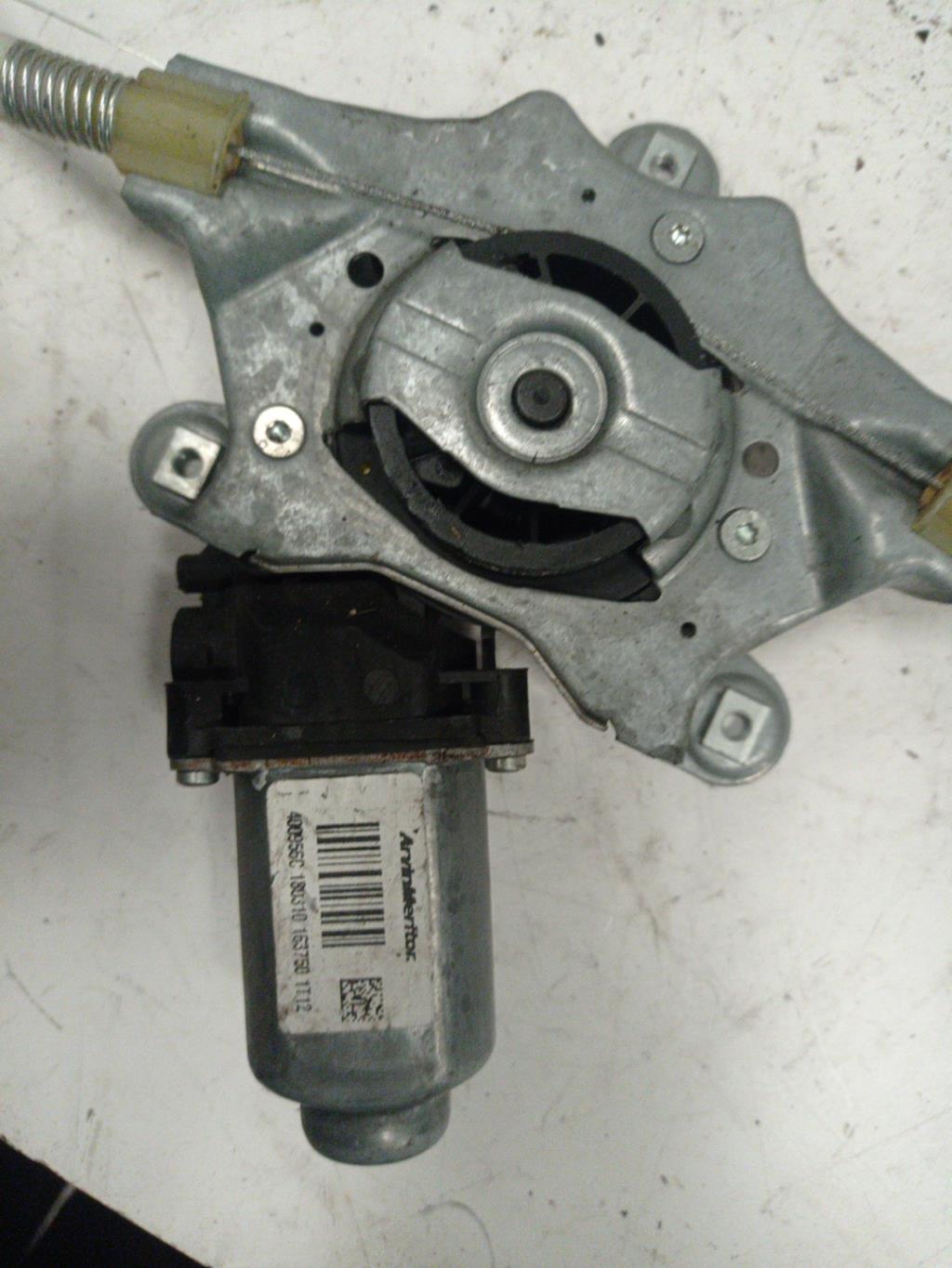 Alzacristalli elettrico anteriore destro RENAULT TWINGO 2 PHASE 1 Gasolina - 1