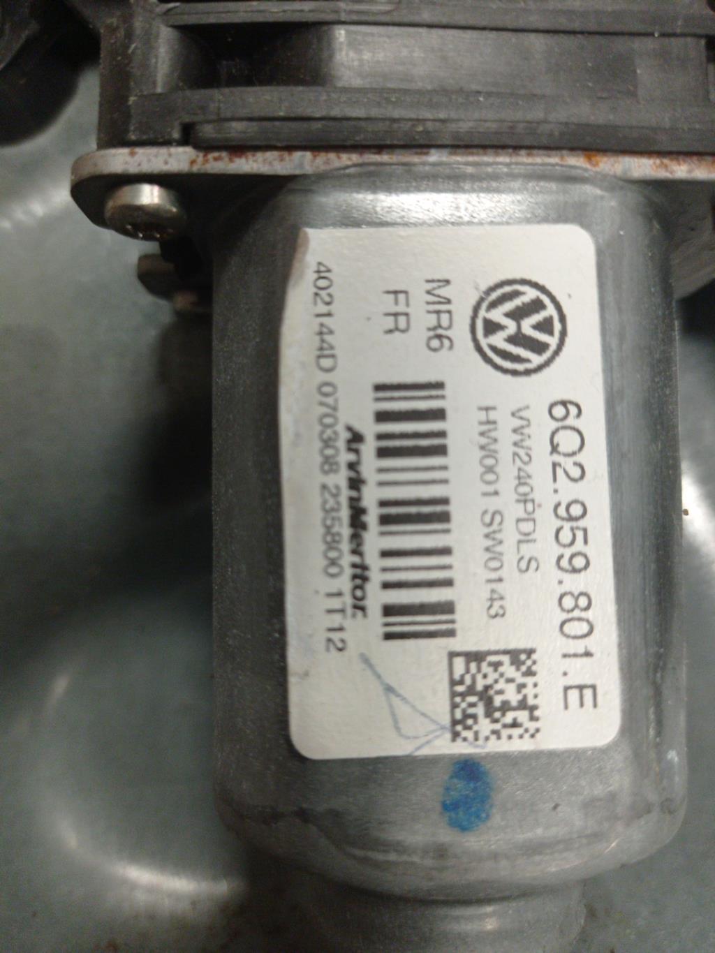 Alzacristalli elettrico anteriore destro VOLKSWAGEN POLO 4 PHASE 2 Diésel - 1
