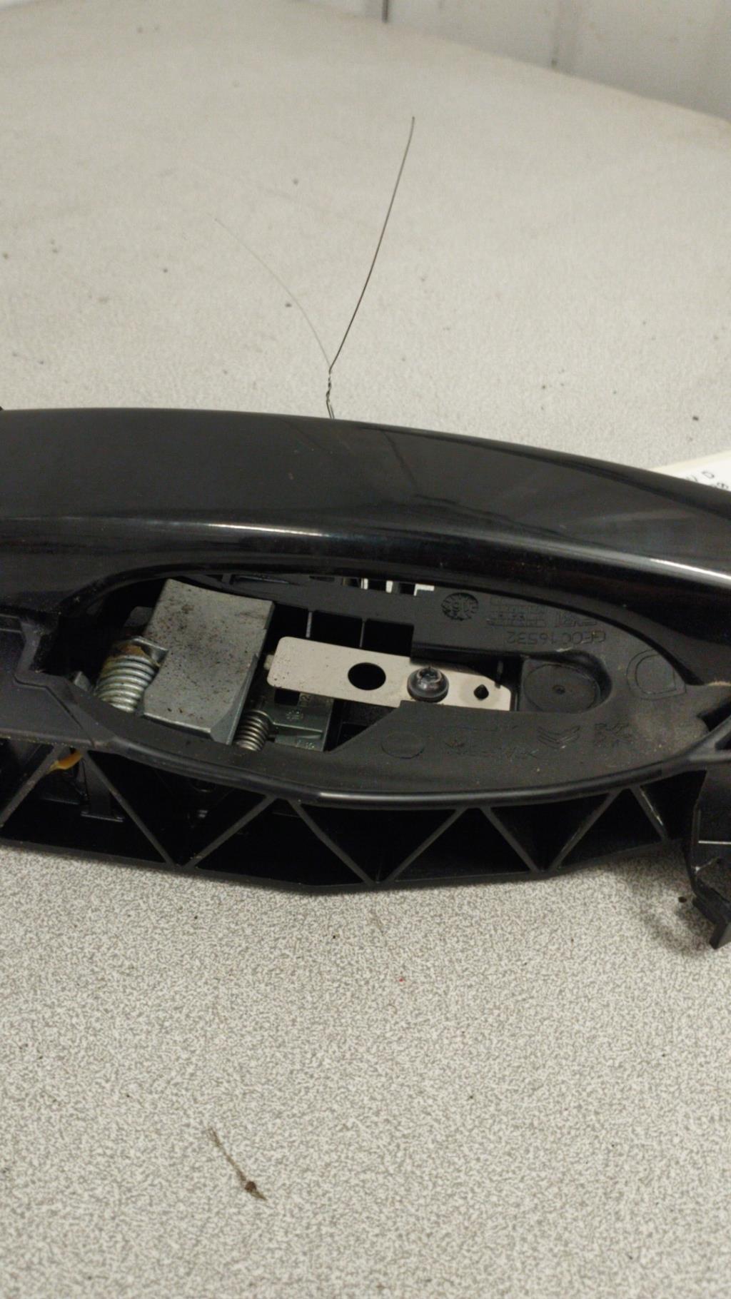 Maniglia portiera anteriore destra PEUGEOT 308 2 SW PHASE 1 BREAK Diésel - 1
