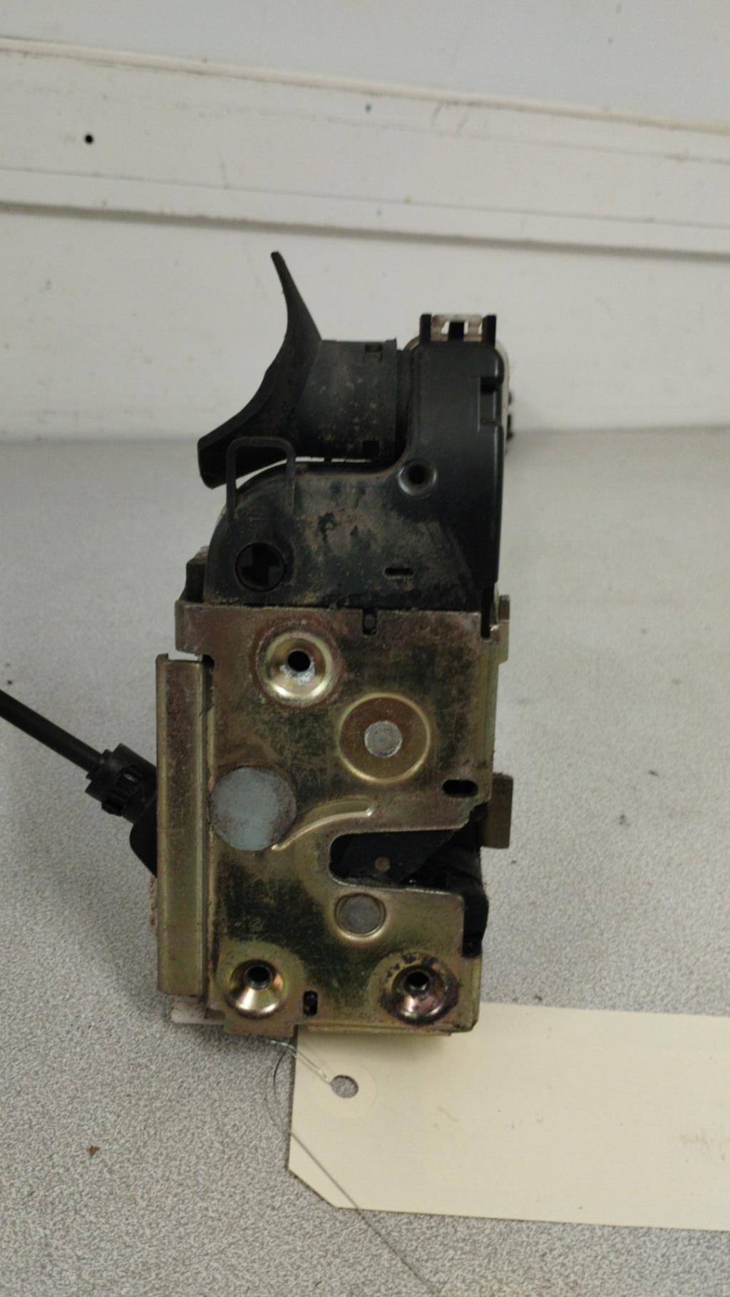 Serrure avant gauche RENAULT LAGUNA 2 PHASE 2 Essence - 1