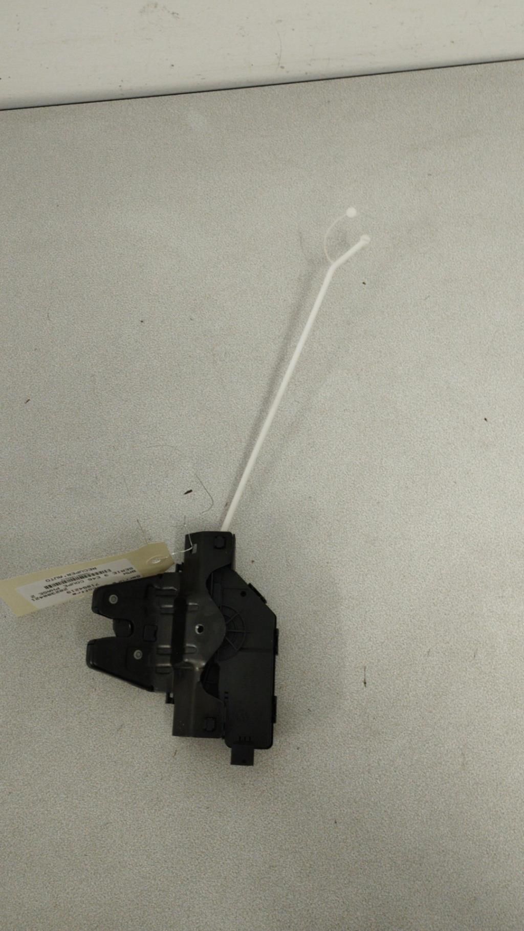 Serrure de coffre BMW SERIE 3 E46 COUPE PHASE 2 Diesel - 1