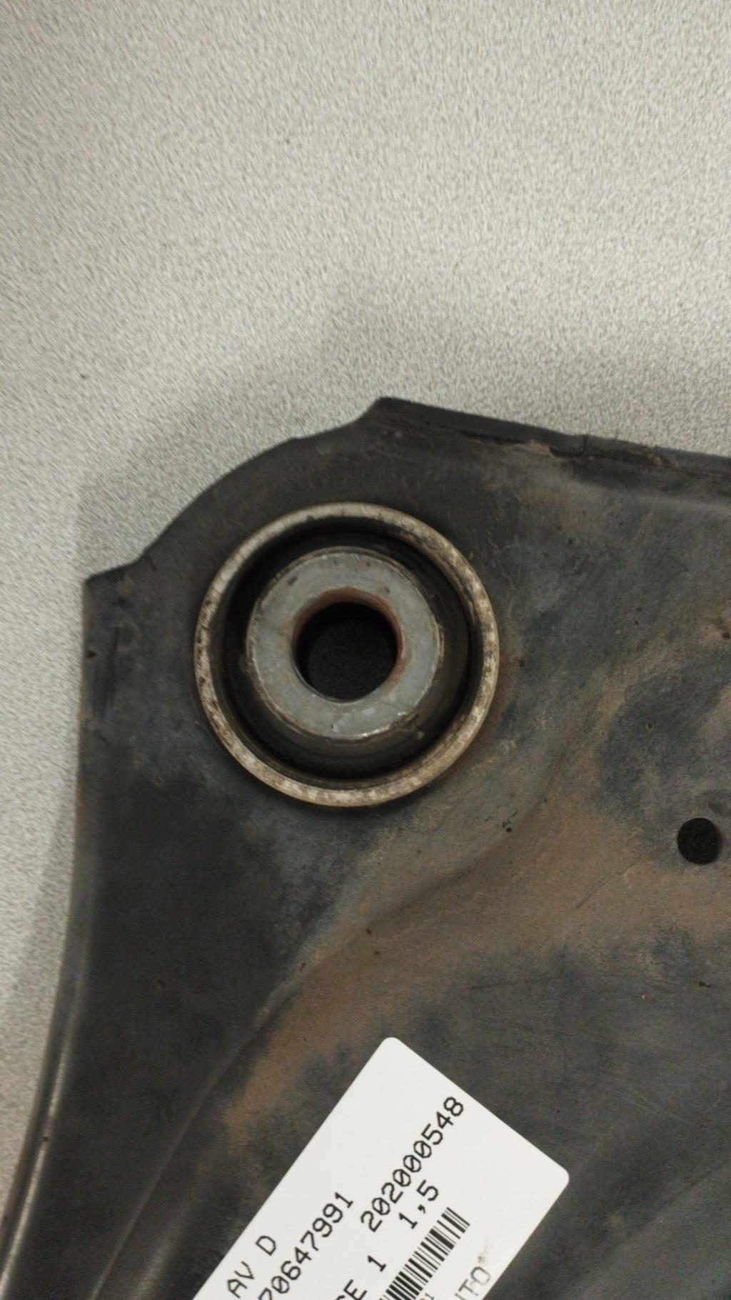 Triangle avant droit RENAULT MEGANE 3 PHASE 1 Diesel - 1