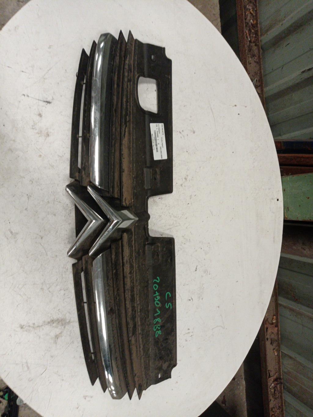 Calandre CITROEN C5 1 PHASE 1 Diesel - 1