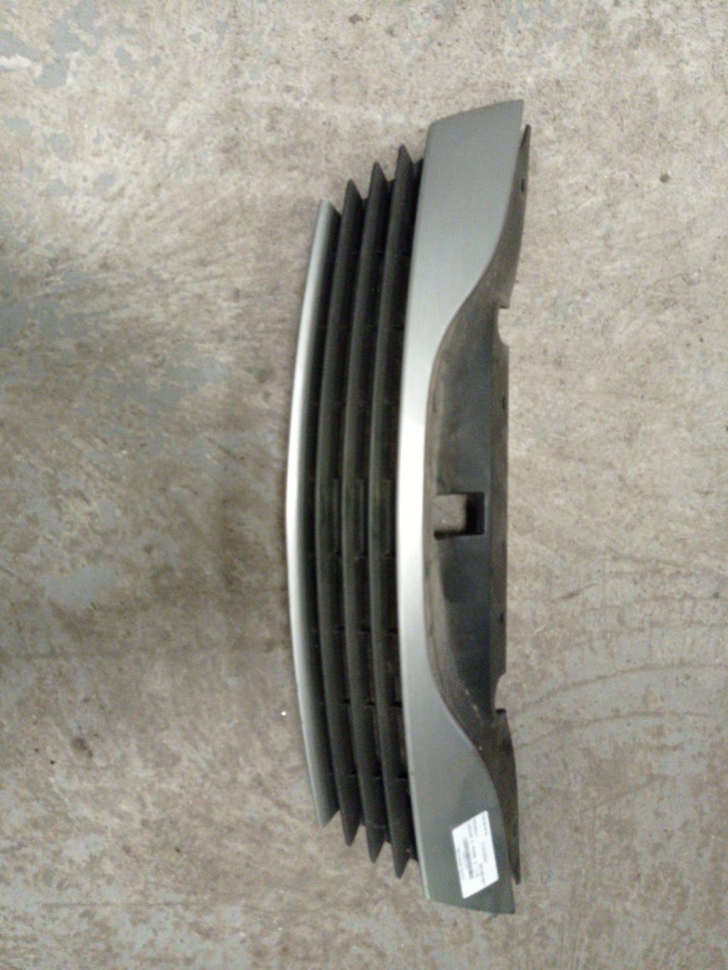 Calandre RENAULT LAGUNA 2 PHASE 2 Essence - 1