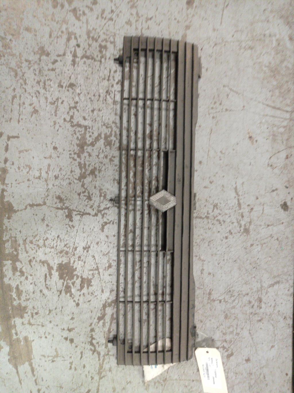 Calandre RENAULT R14 PHASE 2 Essence - 1