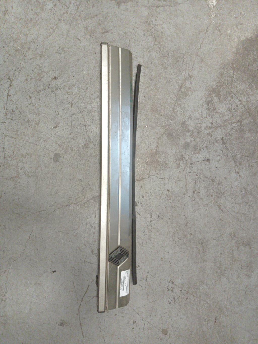 Calandre RENAULT R21 PHASE 1 Essence - 1