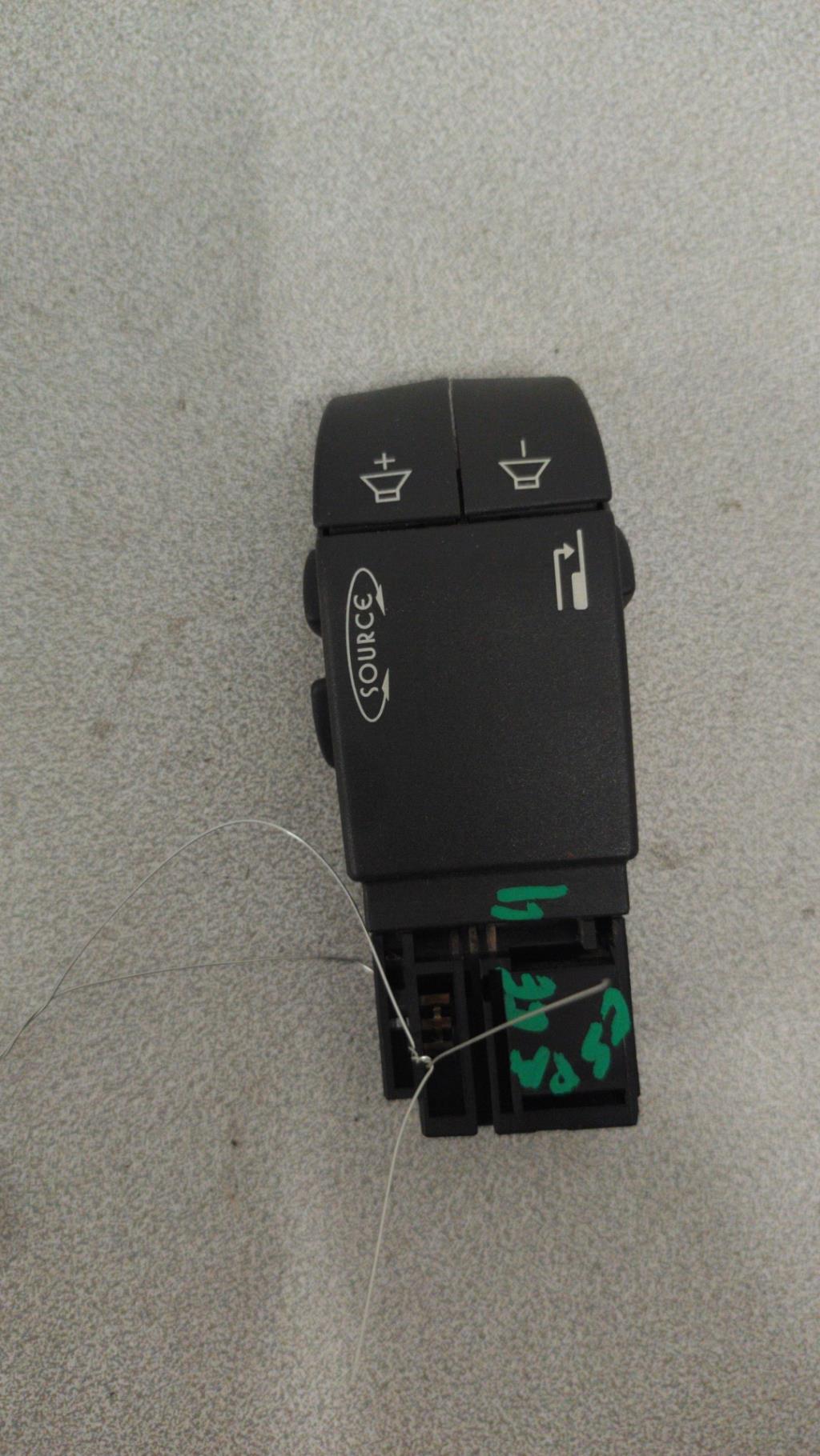 Commande autoradio RENAULT ESPACE 4 PHASE 2 Diesel - 1