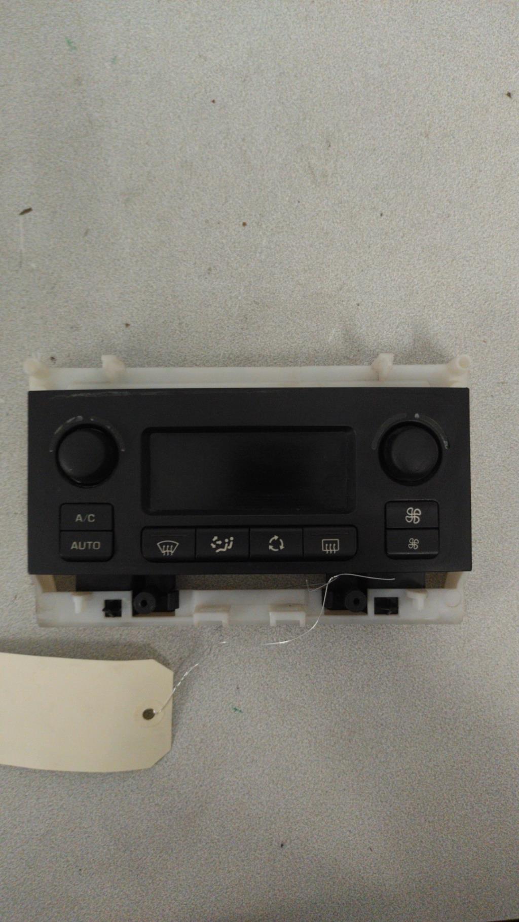 Commande chauffage PEUGEOT 307 PHASE 2 BREAK Diesel - 1