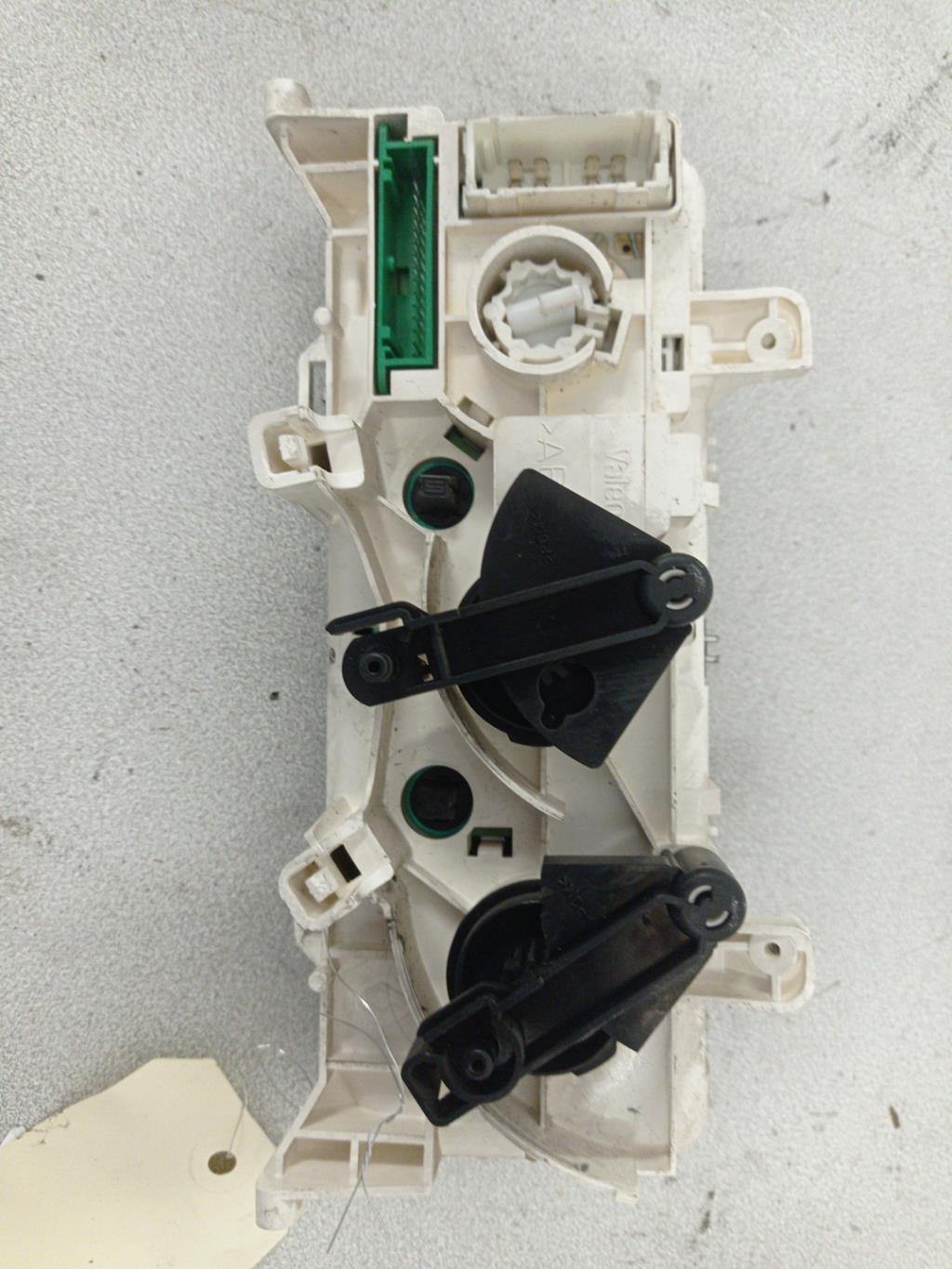 Commande chauffage RENAULT CLIO 2 PHASE 2 Diesel - 1