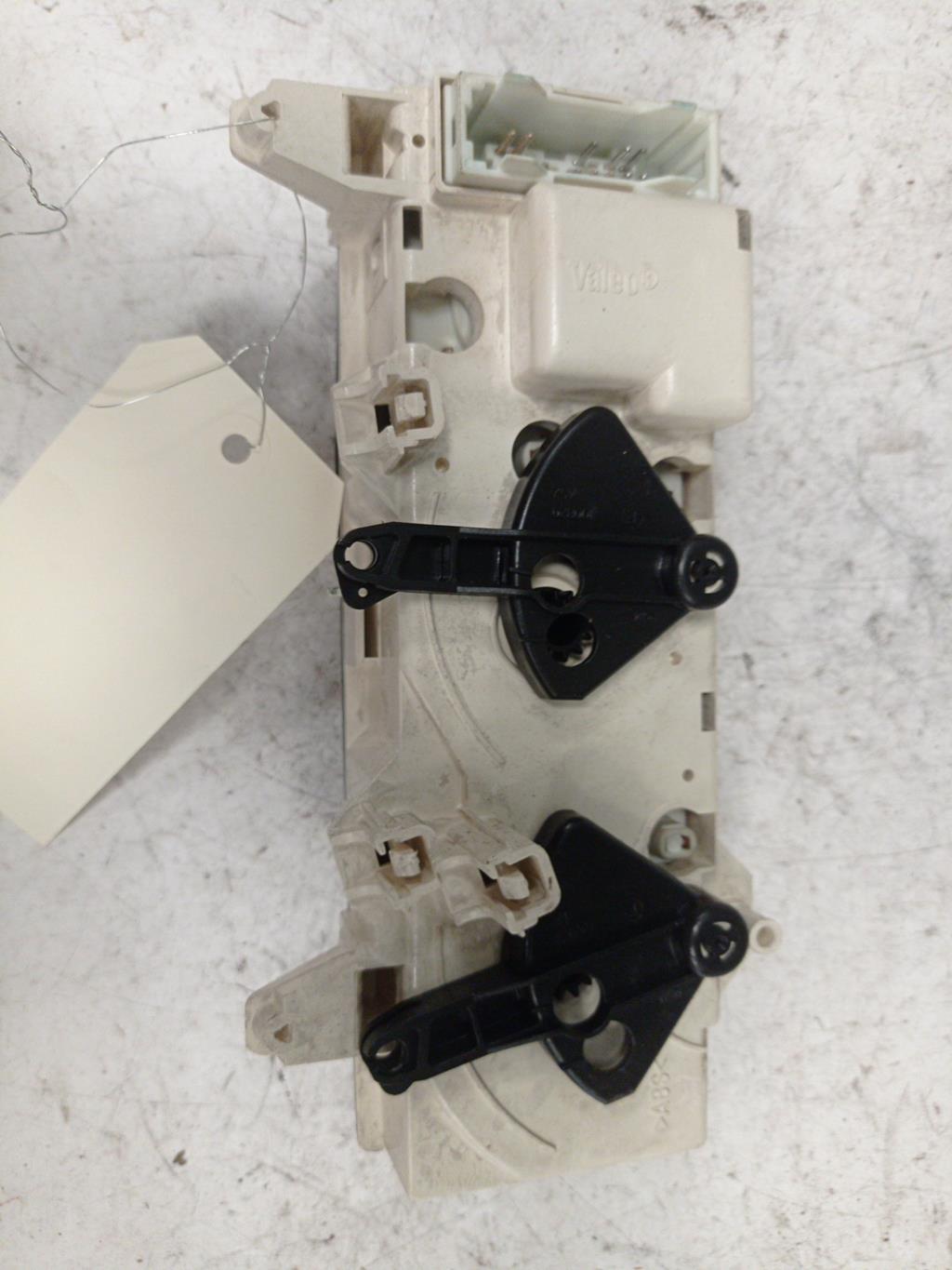 Commande chauffage RENAULT SCENIC 1 PHASE 1 Essence - 1