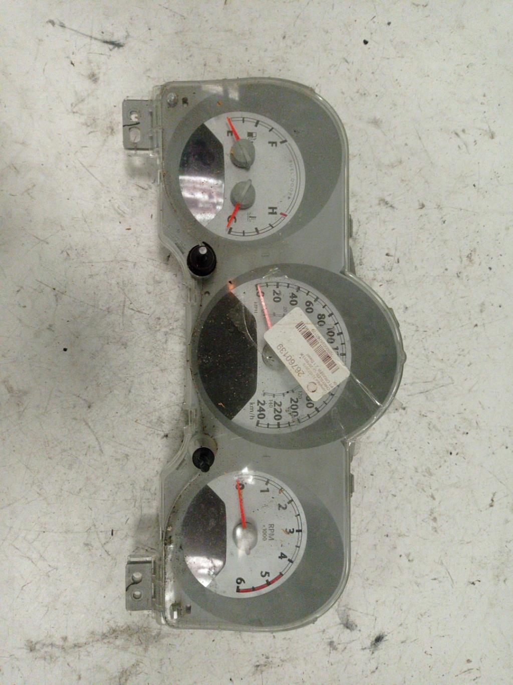 Compteur CHRYSLER PT CRUISER PHASE 2 BREAK Diesel - 1