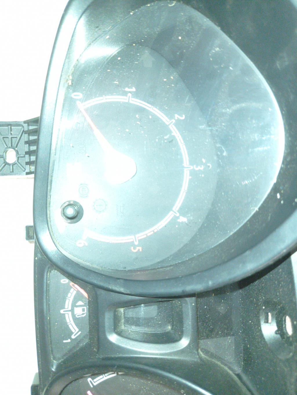 Compteur FORD FIESTA 6 PHASE 1 Diesel - 1